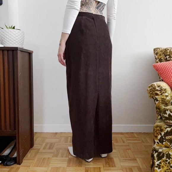 Vintage brown corduroy maxi skirt - Picture 3 of 4